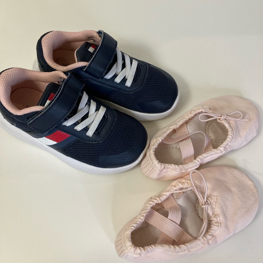 🌸Toddler girls sneakers+ballet shoe slippers🌸 size 8